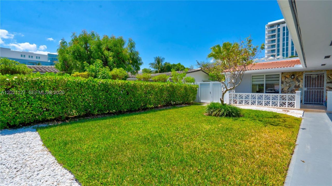 3611 SW 23rd St, Miami, FL 33145 Photo