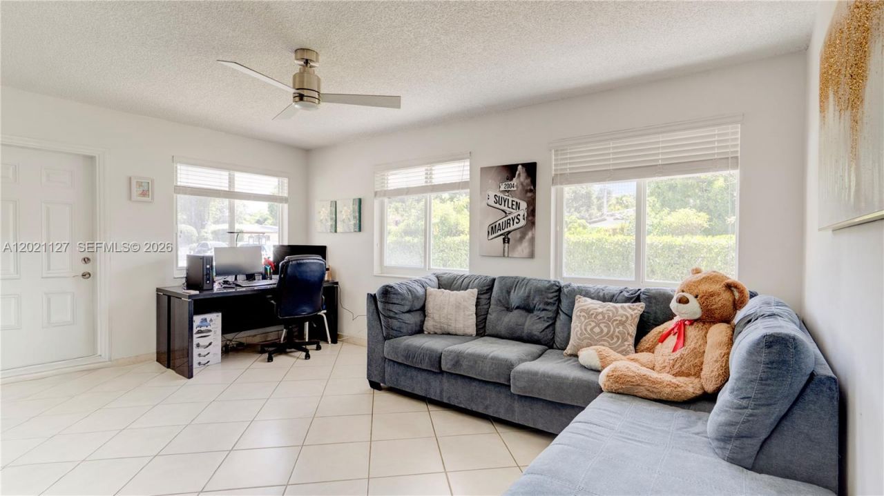 3611 SW 23rd St, Miami, FL 33145 Photo