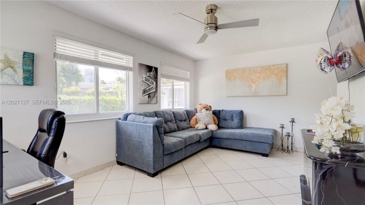 3611 SW 23rd St, Miami, FL 33145 Photo