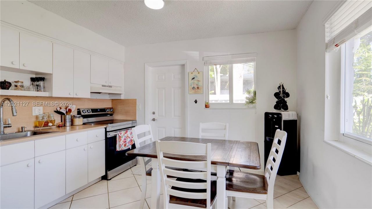 3611 SW 23rd St, Miami, FL 33145 Photo
