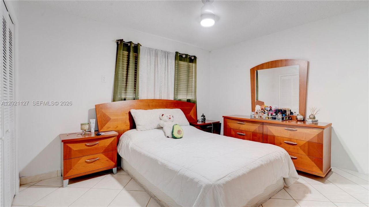 3611 SW 23rd St, Miami, FL 33145 Photo