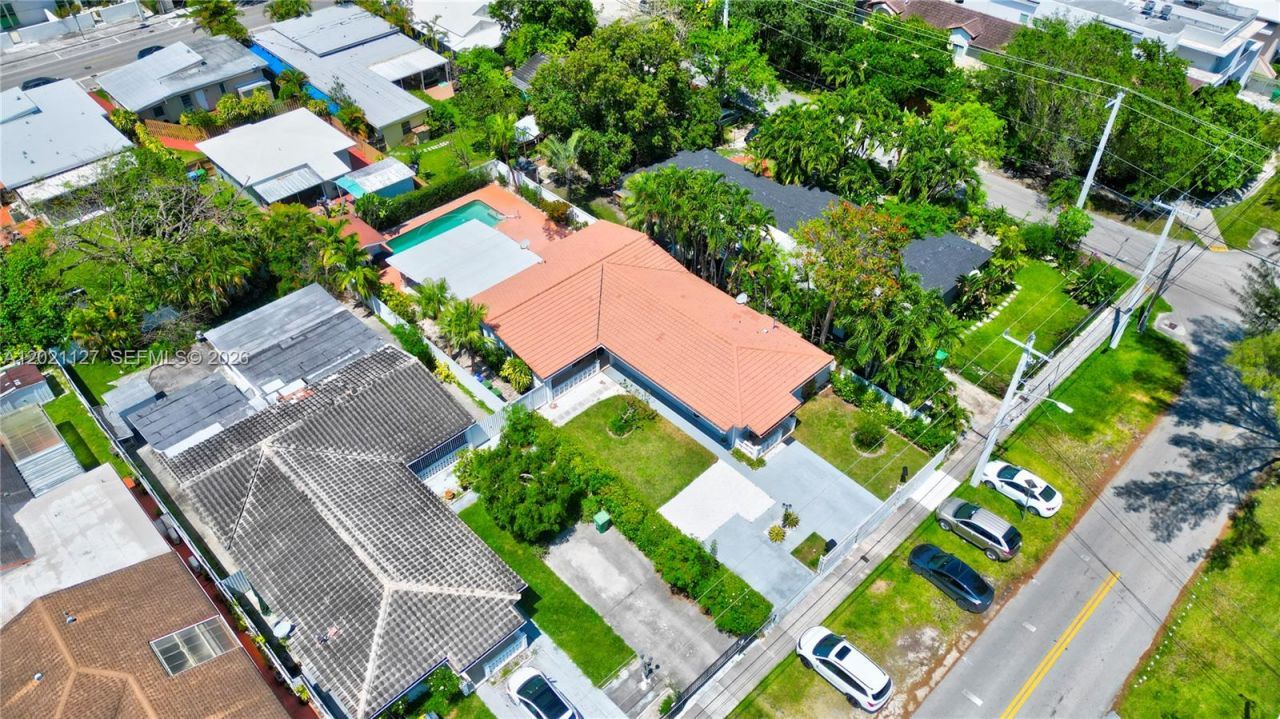 3611 SW 23rd St, Miami, FL 33145 Photo
