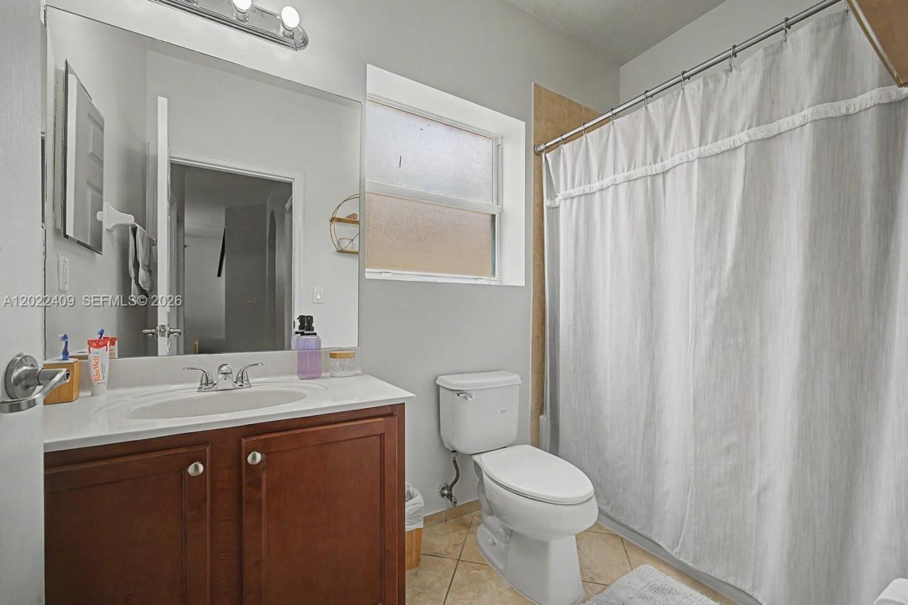 2316 NE 3rd Ct , Homestead, FL 33033 Photo