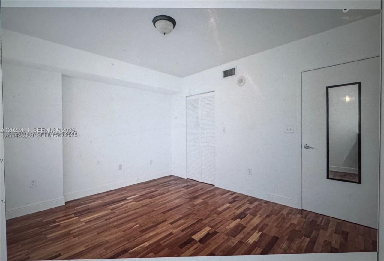 31 SE 5th St , Unit 2507, Miami, FL 33131 Photo