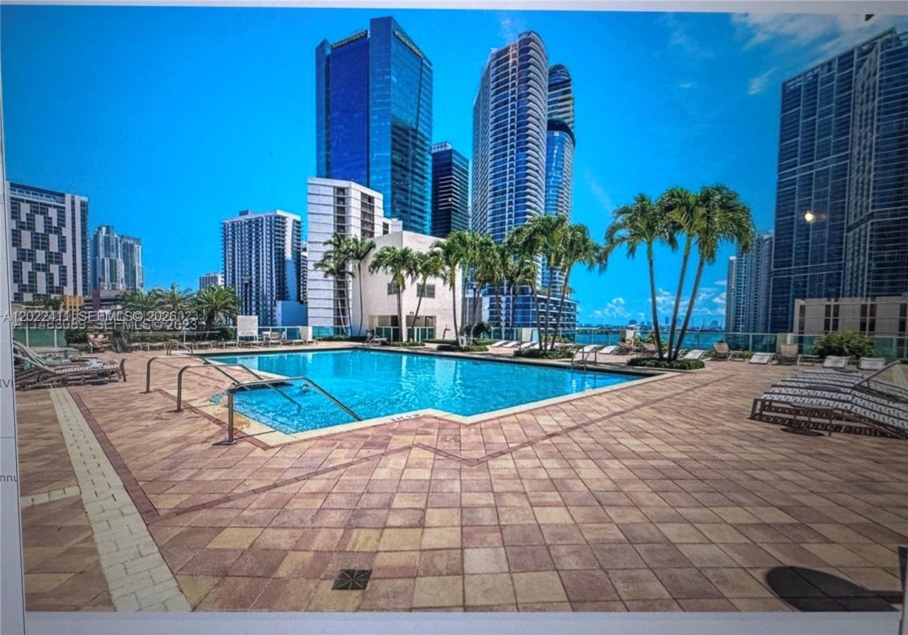 31 SE 5th St , Unit 2507, Miami, FL 33131 Photo
