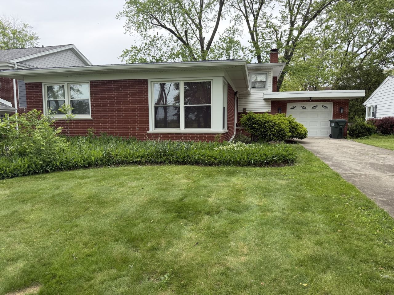 718 Central Park Avenue , Flossmoor, IL 60422