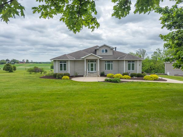 11604 N Granville Rd, Mequon, WI 53097
