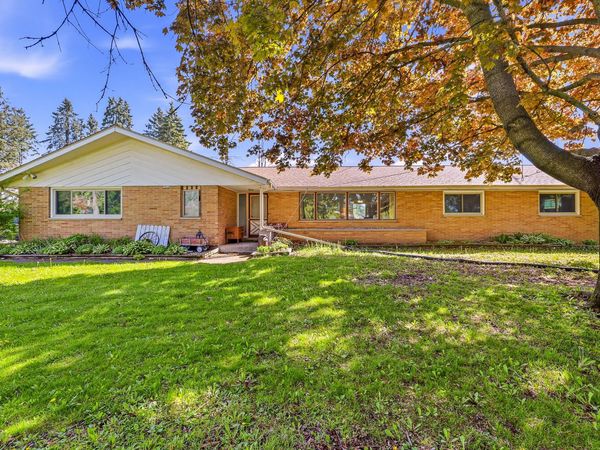 1202 E Lake St, Horicon, WI 53032