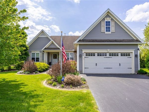 83 Arborway Ln Lane , Rochester, NY 14612