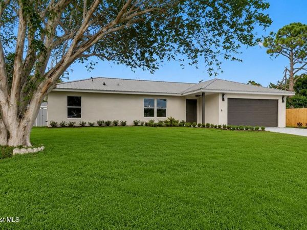 1371 Biarritz Street NW , Palm Bay, FL 32907