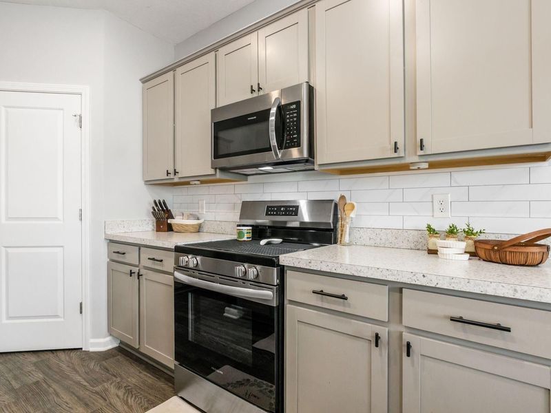 353 Jacob Lane, London, OH 43140 Photo 13