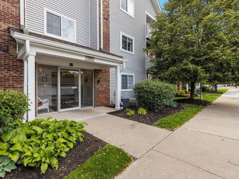 510 Carrington Lane, Unit 308, Loveland, OH 45140 Photo 3
