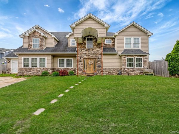 1582 Little Neck Avenue , North Bellmore, NY 11710
