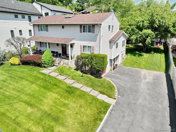 22 Jill Lane , Monsey, NY 10952
