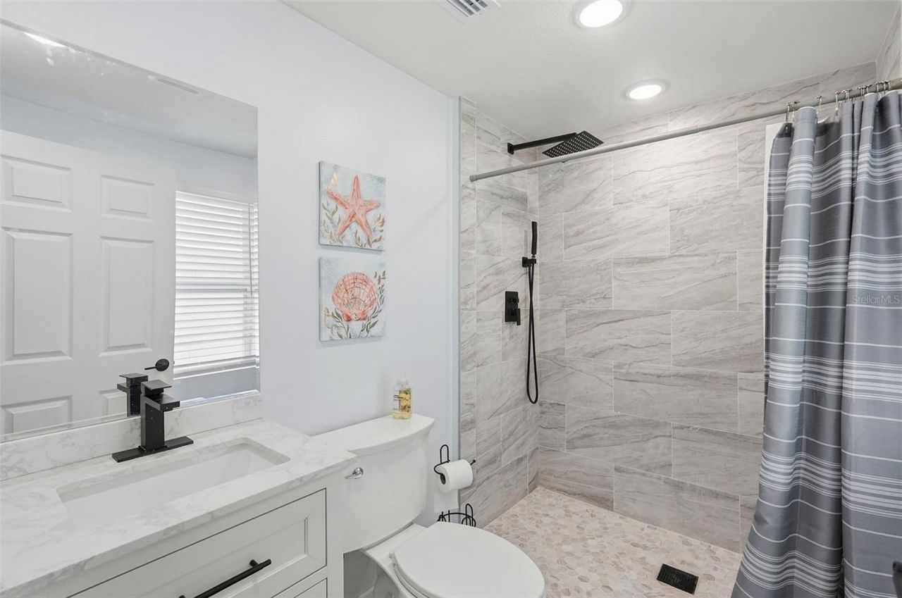 8015 28th Avenue N, Saint Petersburg, FL 33710 Photo