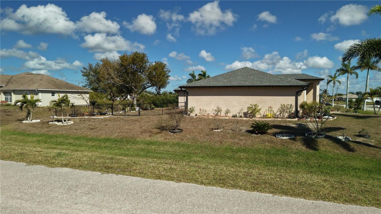 2502 NW 1st Street , Cape Coral, FL 33993 Photo