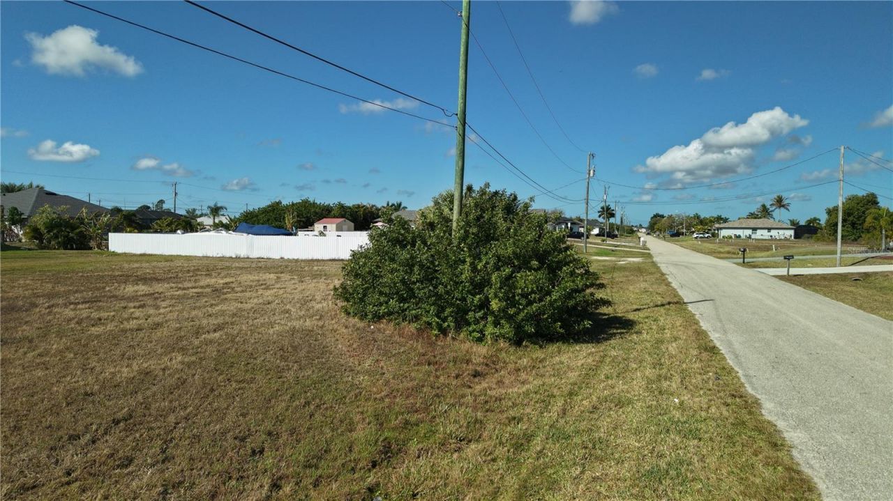 2502 NW 1st Street , Cape Coral, FL 33993 Photo