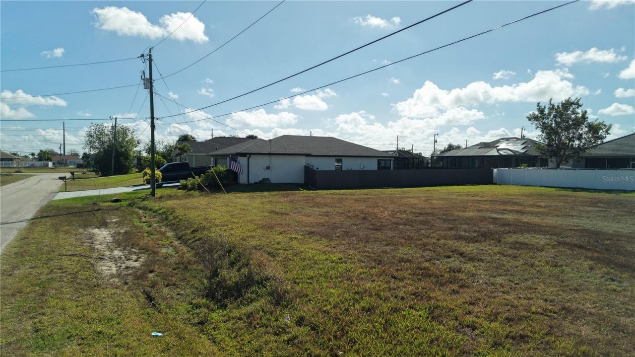 2502 NW 1st Street , Cape Coral, FL 33993 Photo