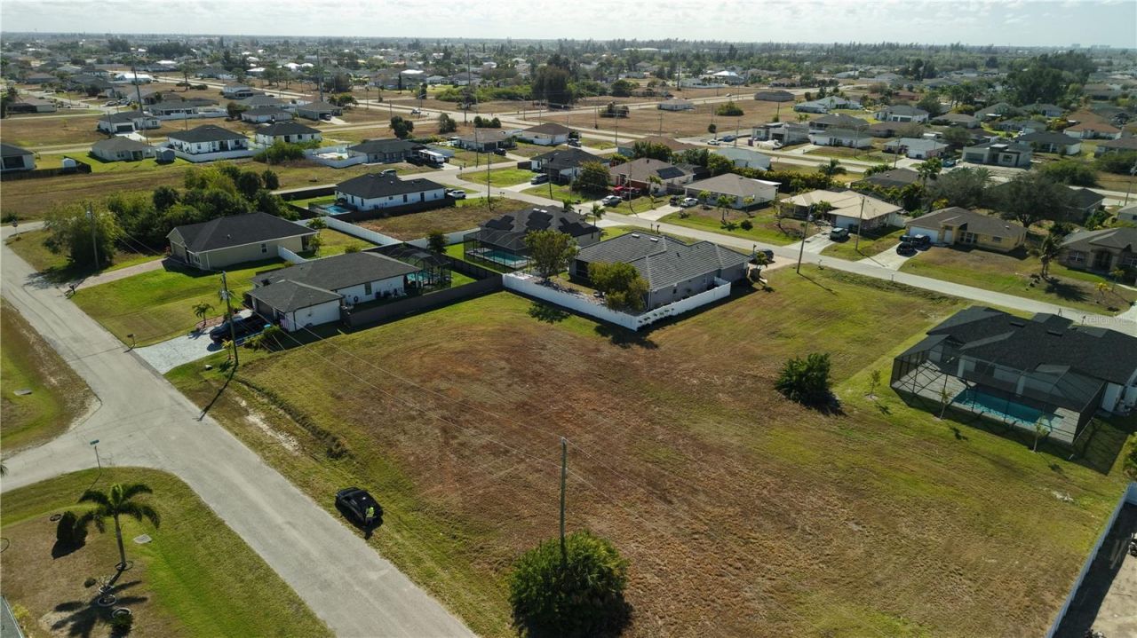 2502 NW 1st Street , Cape Coral, FL 33993 Photo