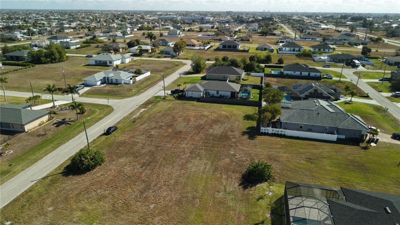 2502 NW 1st Street , Cape Coral, FL 33993 Photo