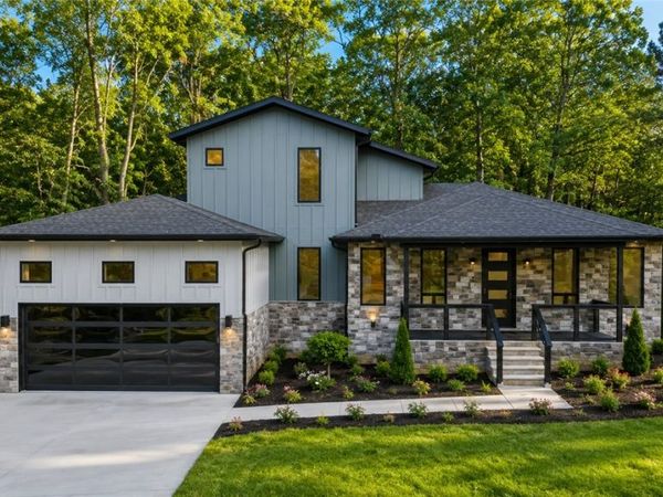 2 Uist Circle, Bella Vista, AR 72715