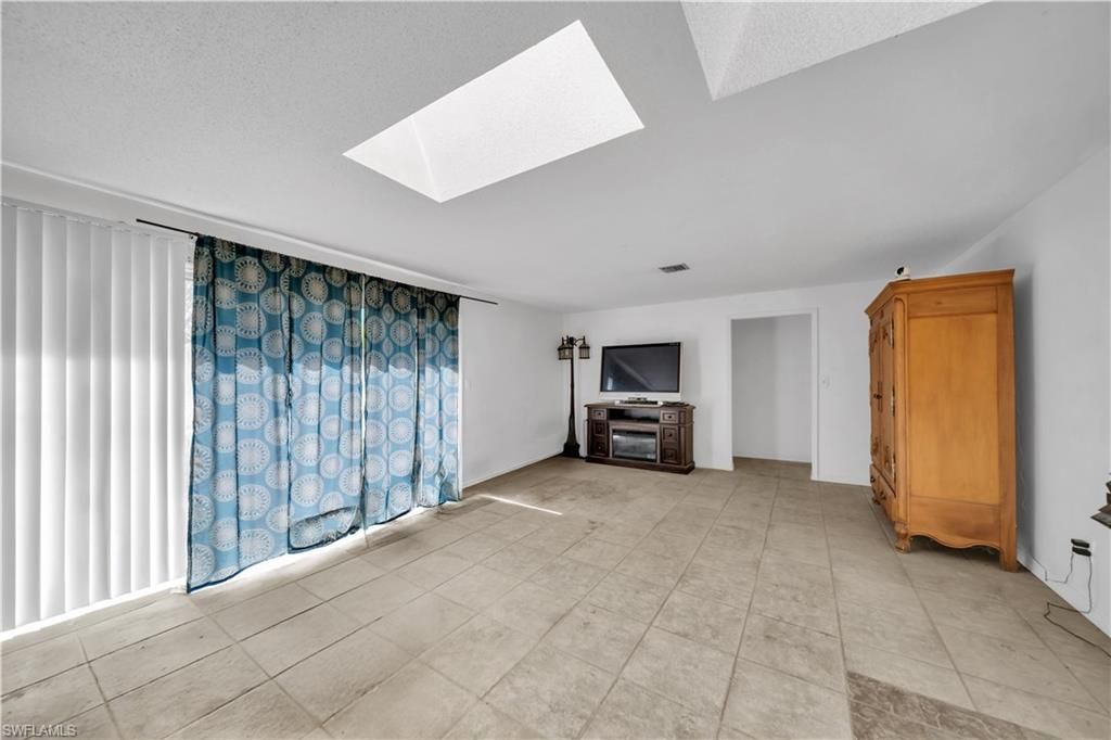 213 Lincoln Ave , Lehigh Acres, FL 33936 Photo