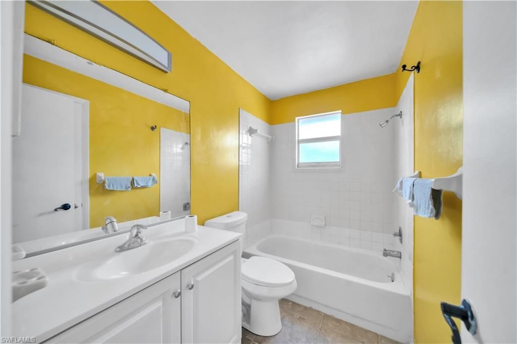 213 Lincoln Ave , Lehigh Acres, FL 33936 Photo