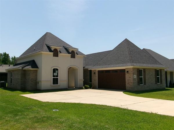 581 Newburyport Street , Shreveport, LA 71107
