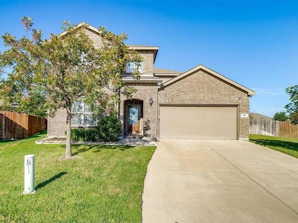 301 Sunspike Court, Burleson, TX 76028