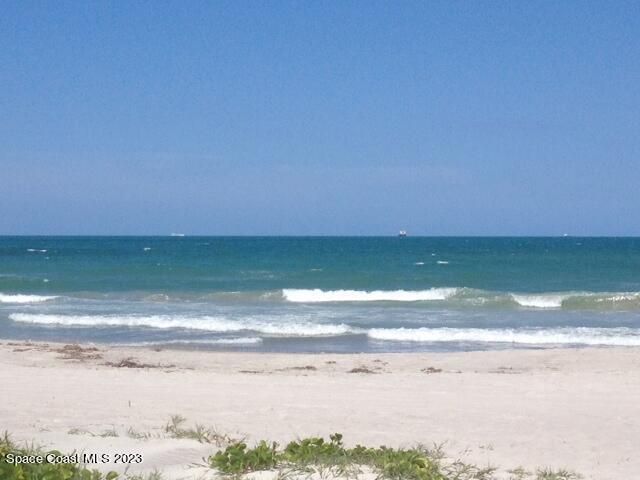 668 Hampton Drive NE , Palm Bay, FL 32905 Photo