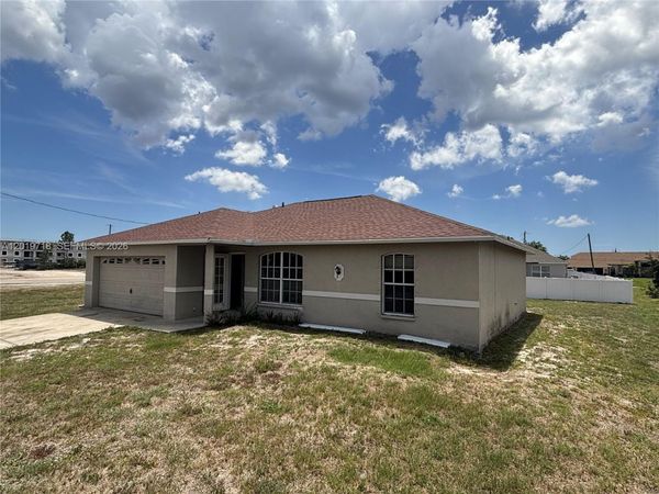 510 SW 25TH PL , Cape Coral, FL 33991