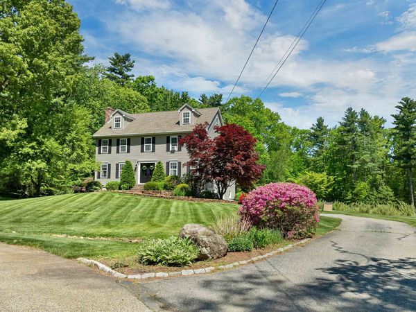 70 Catherine Avenue, Hampstead, NH 03826