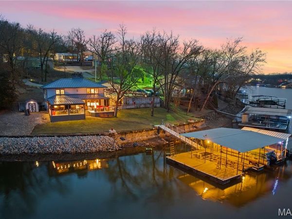73 Snowbird Road , Sunrise Beach, MO 65079