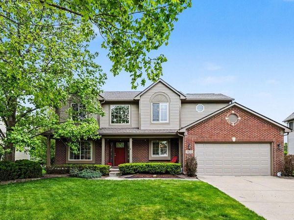 1422 Auston Lane, Chelsea, MI 48118