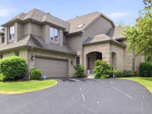 1398 Medinah Drive , Itasca, IL 60143