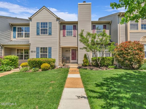 29 Copley Court, Unit 3, Freehold, NJ 07728