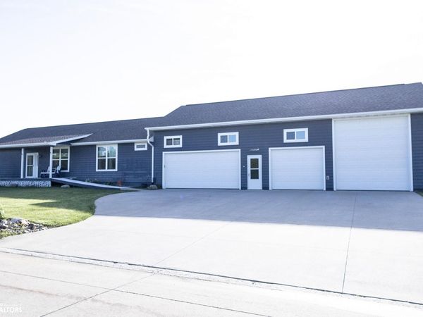 2490 Virginia Parkway, Webster City, IA 50595