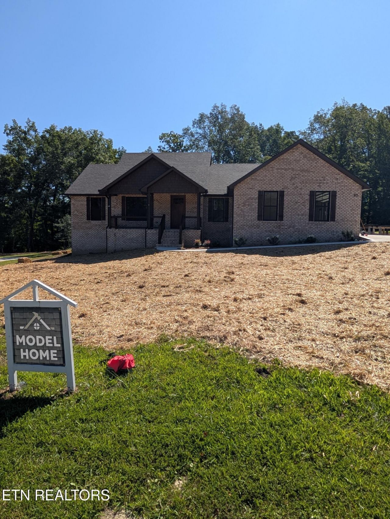 32 Riverchase Drive Crossville, TN 38571