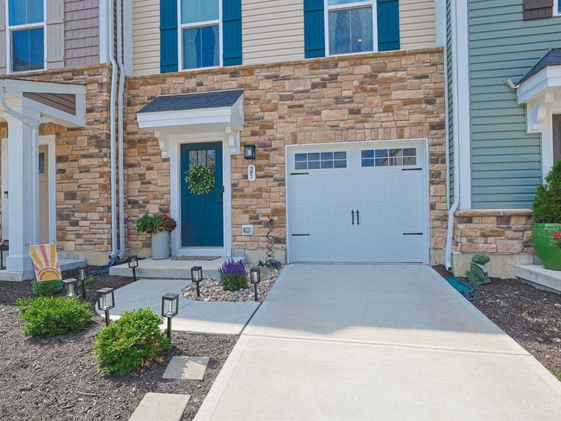 25 Wentworth Lane, Cincinnati, OH 45236 Photo 3