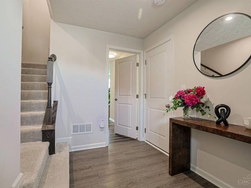 25 Wentworth Lane, Cincinnati, OH 45236 Photo 5