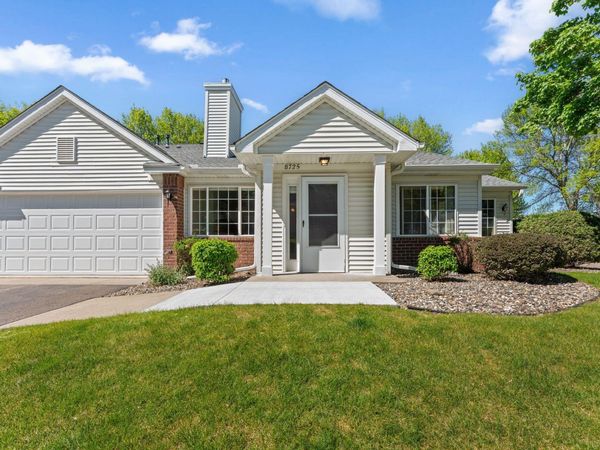 8725 Baxter Way, Unit 43, Inver Grove Heights, MN 55076
