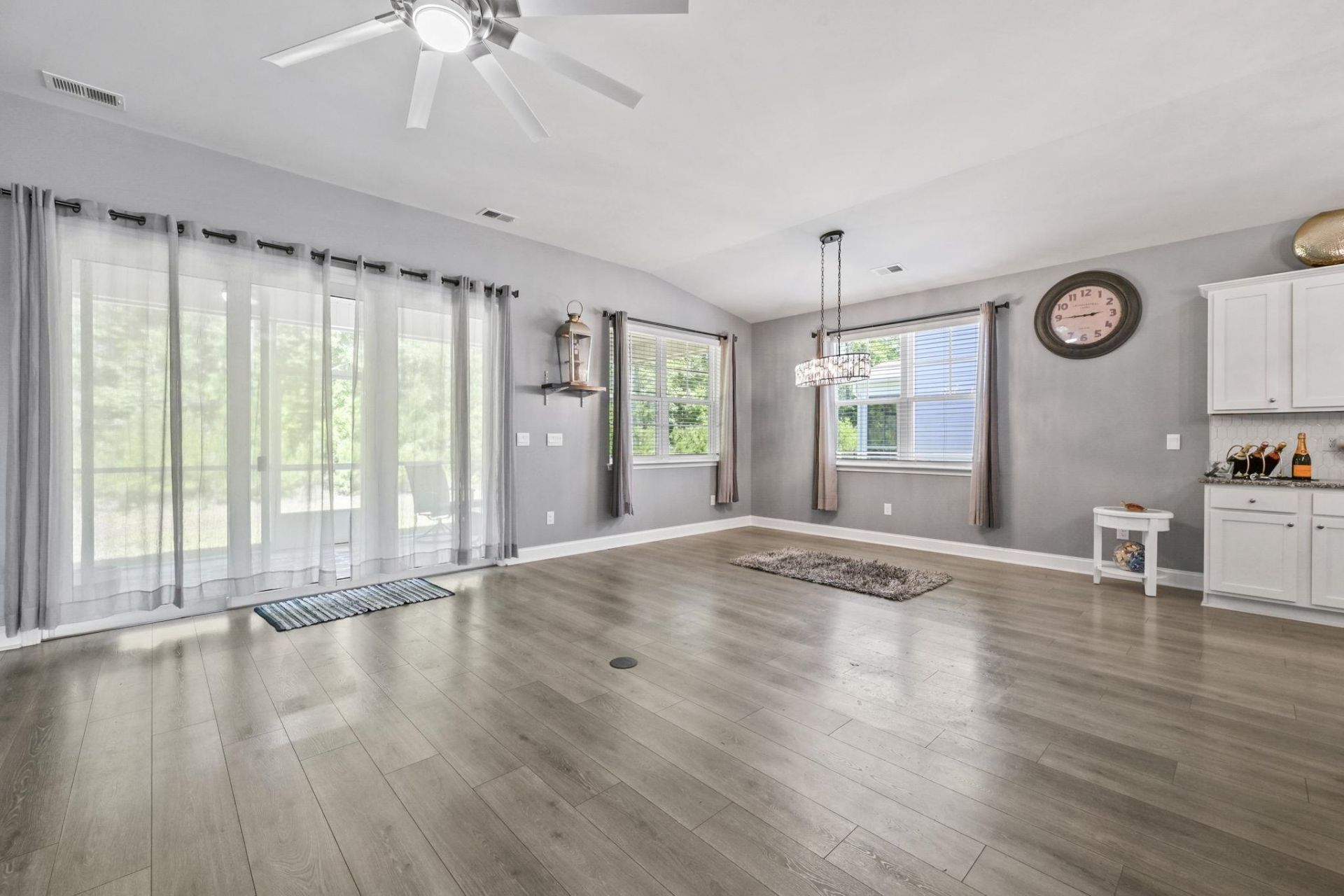 1071 Heather Glen Blvd.  Photo 5