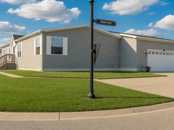 11166 Walden Court , Green Oak Twp, MI 48178