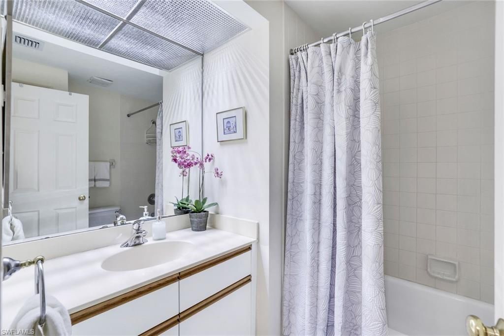 9380 Gulf Shore Dr, Unit 102, Naples, FL 34108 Photo