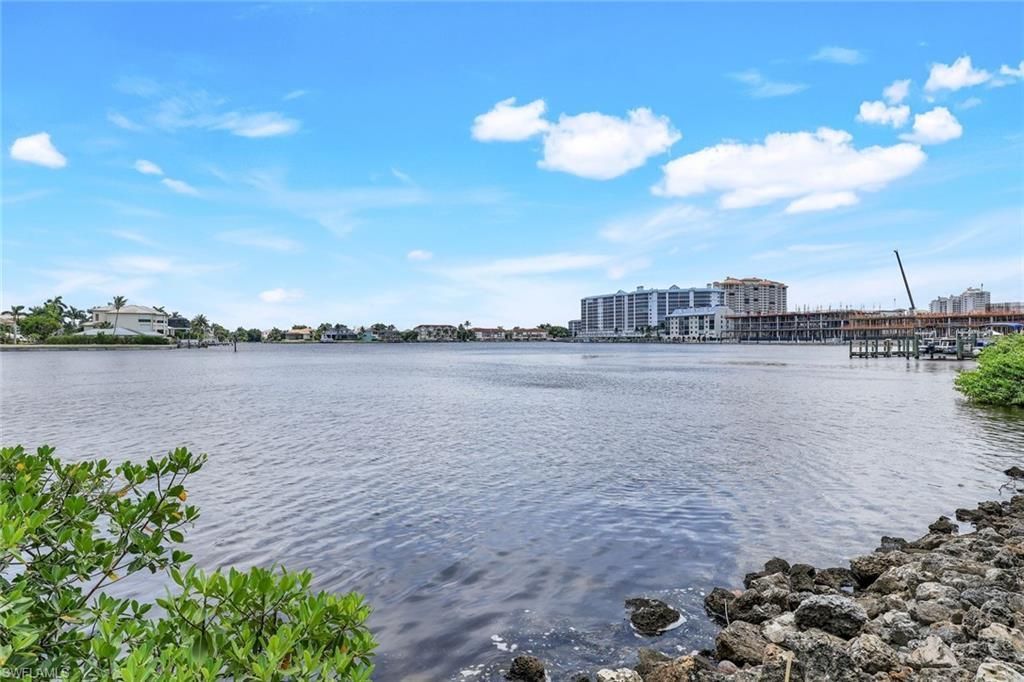 9380 Gulf Shore Dr, Unit 102, Naples, FL 34108 Photo