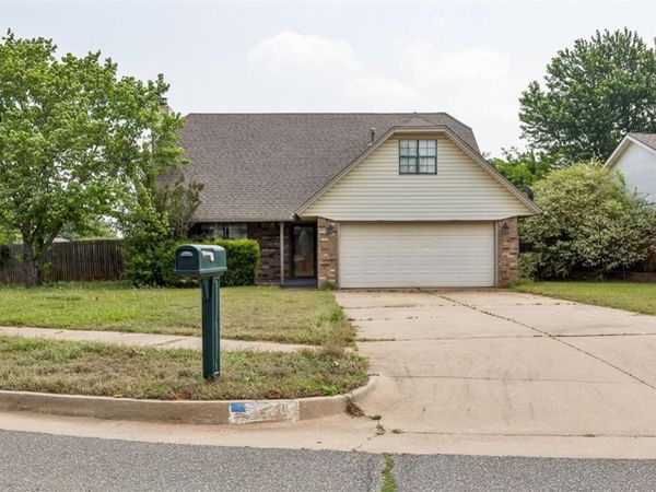 504 Rolling Hills Terrace, Edmond, OK 73012