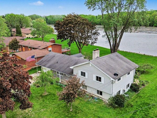 937 Riverview Drive, Alma, MI 48801