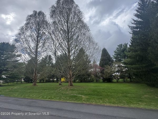Orchard Lane , Sugarloaf, PA 18249