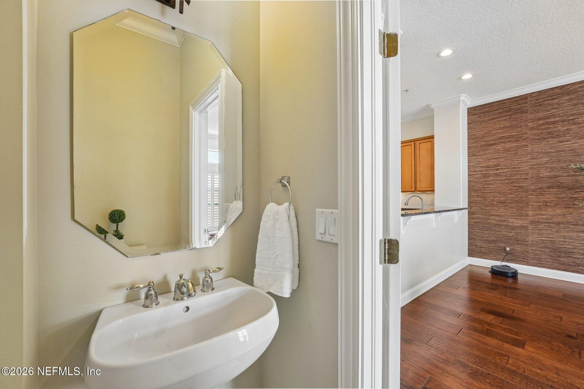 310 2nd Street S, Unit 4, Jacksonville Beach, FL 32250 Photo