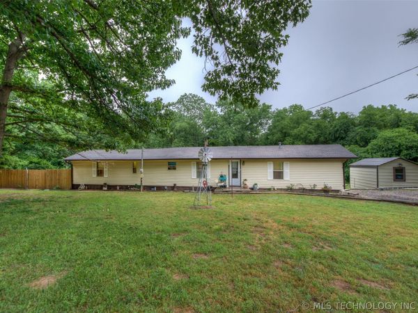 67 N 196th West Avenue , Sand Springs, OK 74063